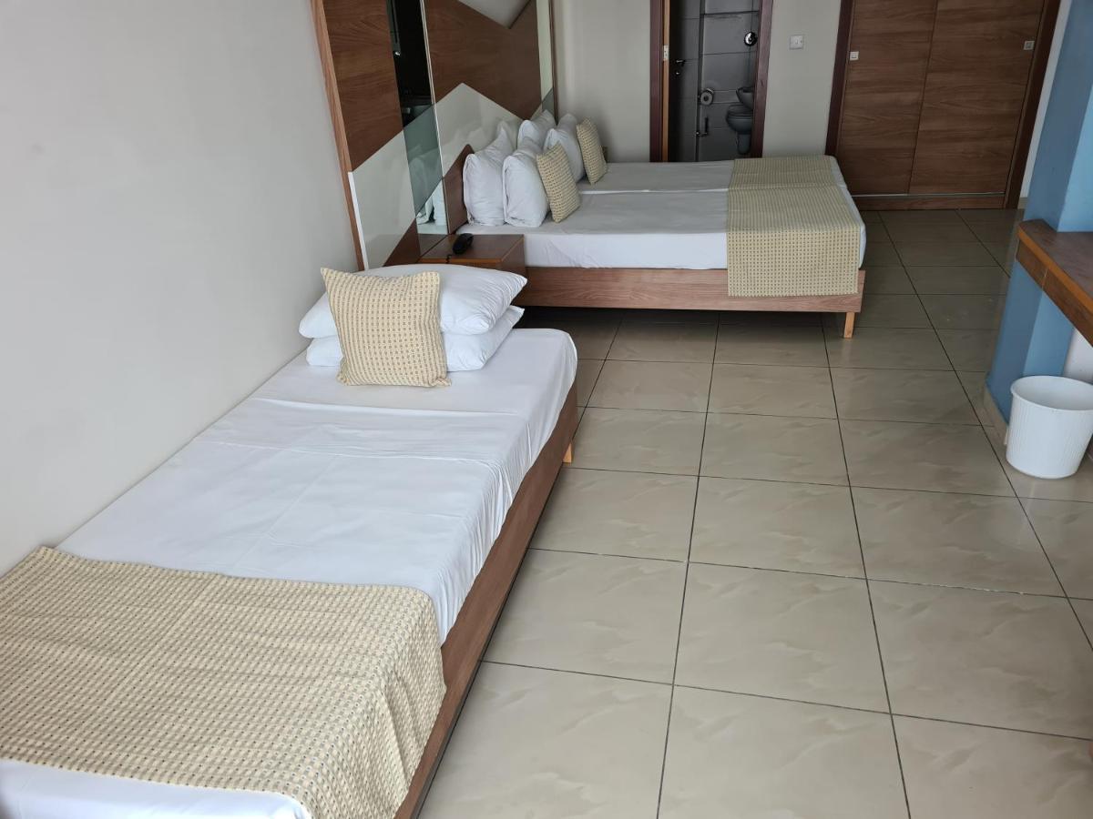 Water'S Edge Hotel Birżebbuġa Δωμάτιο φωτογραφία