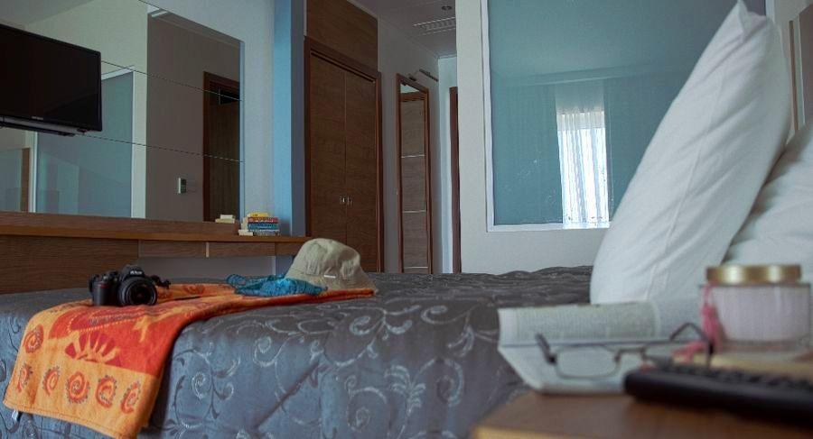 Water'S Edge Hotel Birżebbuġa Εξωτερικό φωτογραφία