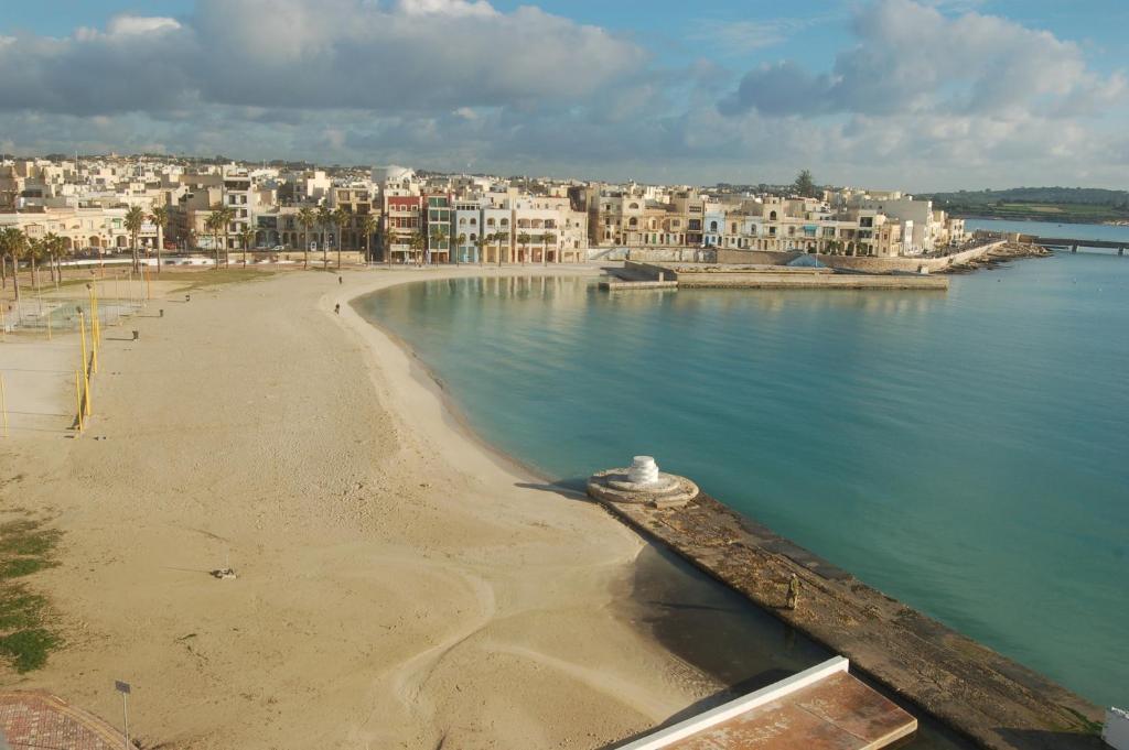 Water'S Edge Hotel Birżebbuġa Εξωτερικό φωτογραφία