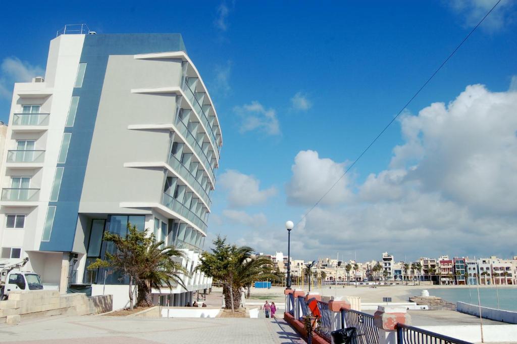 Water'S Edge Hotel Birżebbuġa Εξωτερικό φωτογραφία