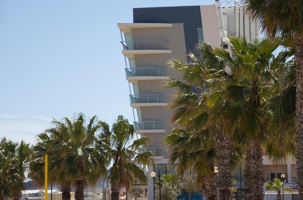 Water'S Edge Hotel Birżebbuġa Εξωτερικό φωτογραφία